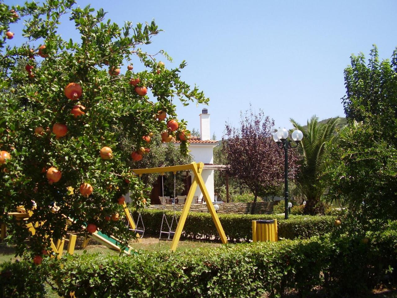 Razi Beach Hostal Lefokastro Exterior foto